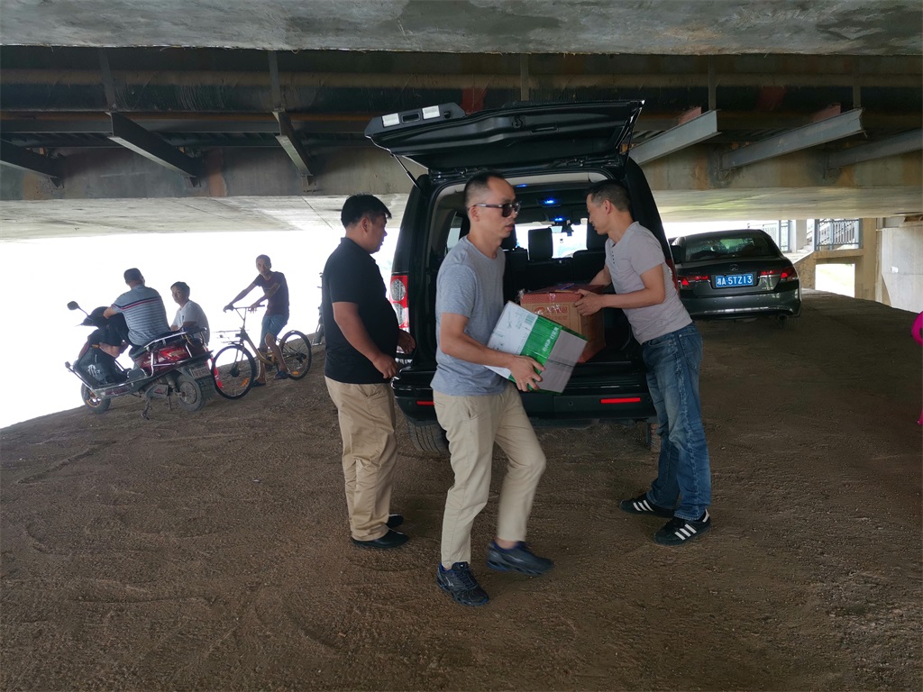 1562892476916464.jpg 1562892476916464.jpg